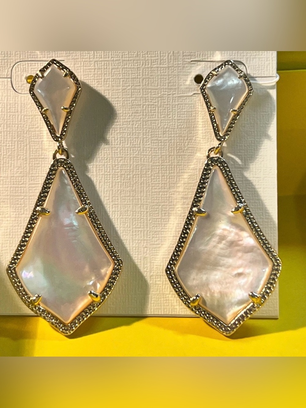 NWT Kendra Scott RARE & Retired Alexa Earrings Ivory Pearl & Yellow Gold GORG!